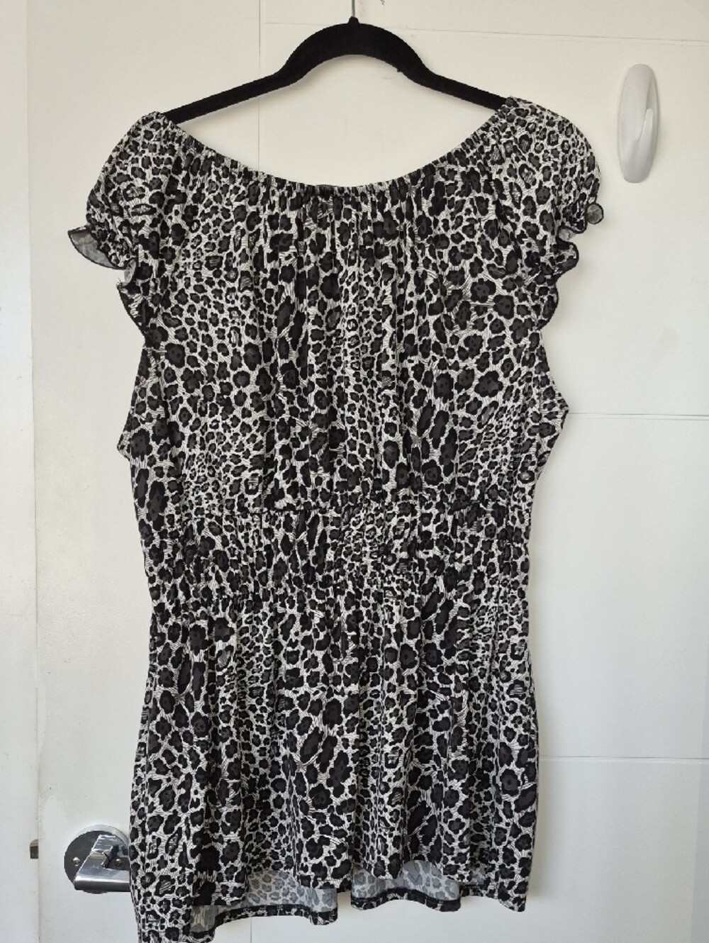 Black & White Leopard Print Ruffle Tunic - Picture 6 of 8